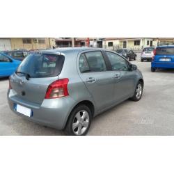 Toyota Yaris 1.3 sol vvt-i 5/o luxury pak