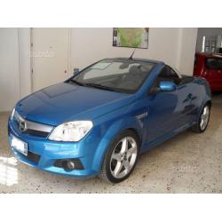 OPEL Tigra TwinTop - 2005