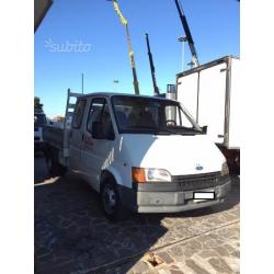 Ford doppia cabina cassone fisso