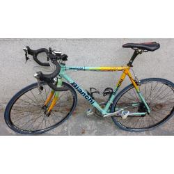 Bici da corsa Bianchi modello Pantani