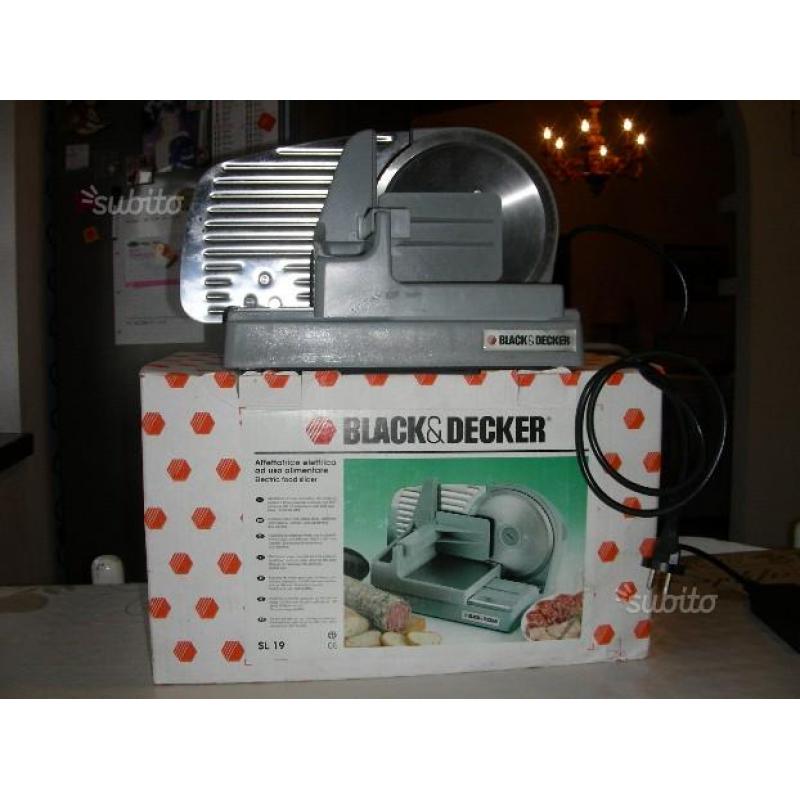 Affettatrice elettrica Black and Decker