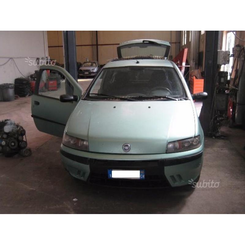 Fiat Punto 1.2i Benzina 16V cat 3 porte - 2001