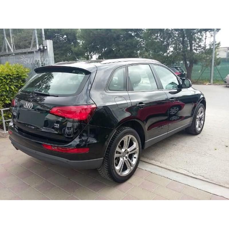 Audi Q5 Quattro 2.0 TDI ( NAVI   LED BI-XENON )