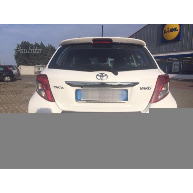 Toyota Yaris 1.4 d4d 90cv. Lounge