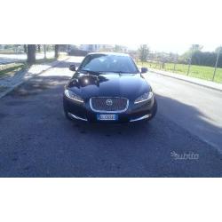 JAGUAR XF 3.0 D 6 cilindri - 2012