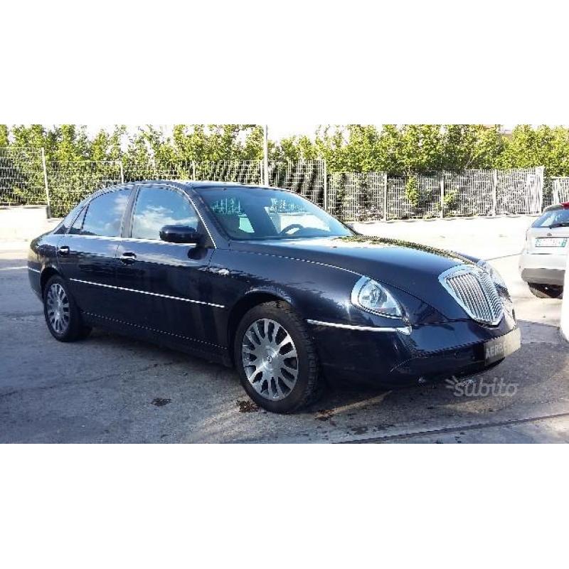 Lancia Thesis 2.4 JTD 20V Emblema full optional