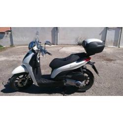 Piaggio Carnaby 300 - 2011