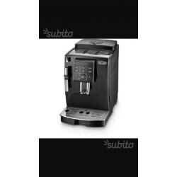 Macchina per caffè delonghi modello ecam 23.125.B