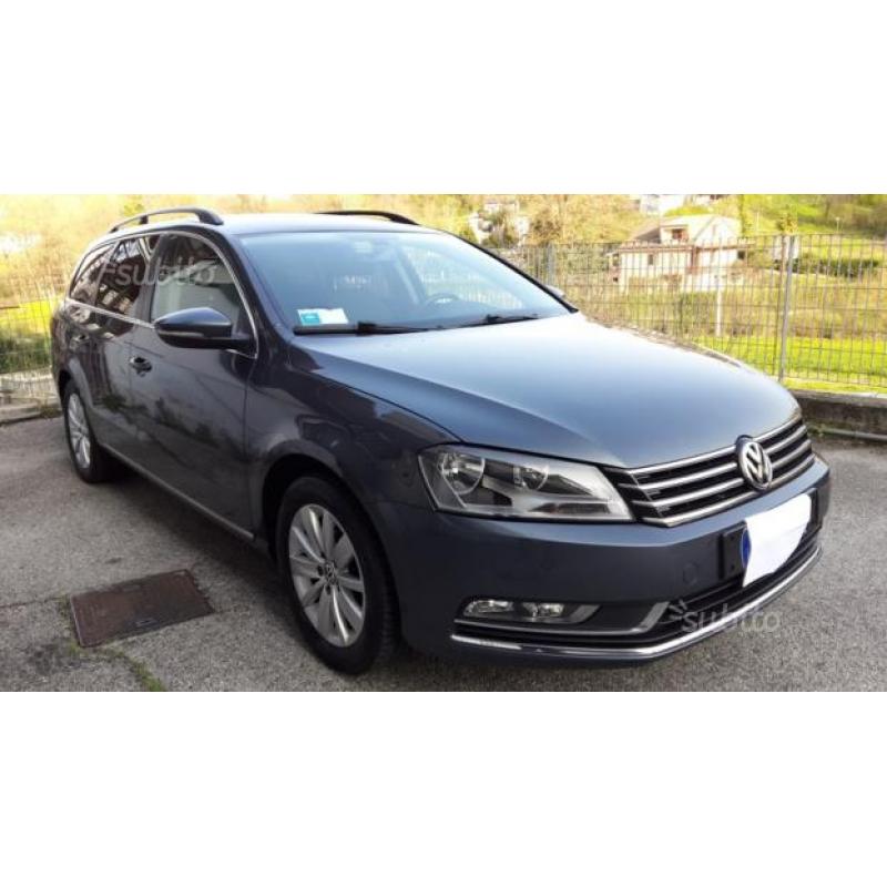 VOLKSWAGEN Passat 7ª serie - 2012