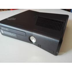 Xbox 360 slim con più di 40 giochi