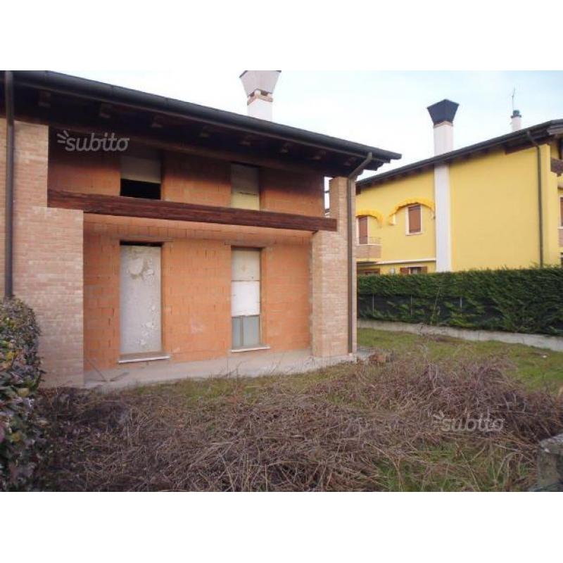 Bifamiliare al grezzo 3 camere