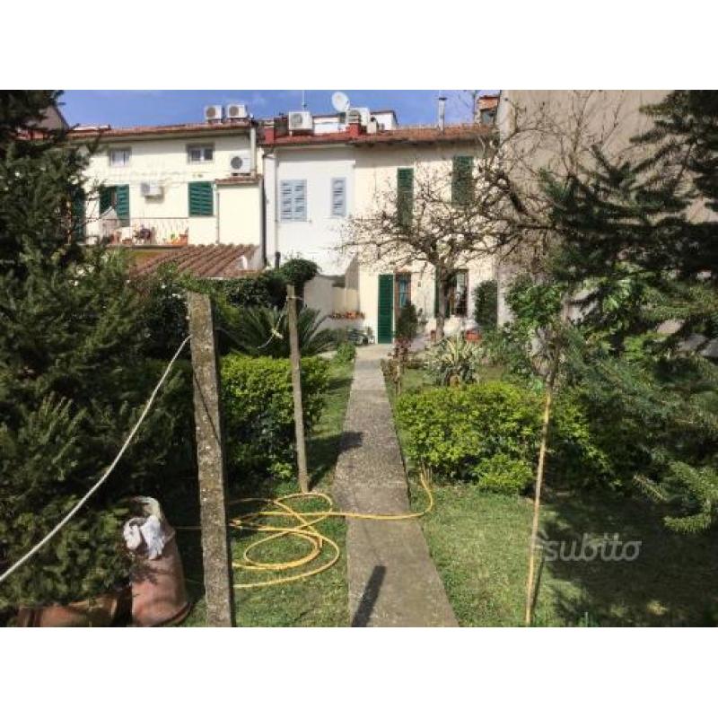 Terratetto 80mq con grande giardino 200mq