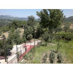 Casa con giardino in collina nel beneventano