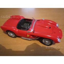 RE - Burago Ferrari TR 1957 -RARO - mint - 1/18