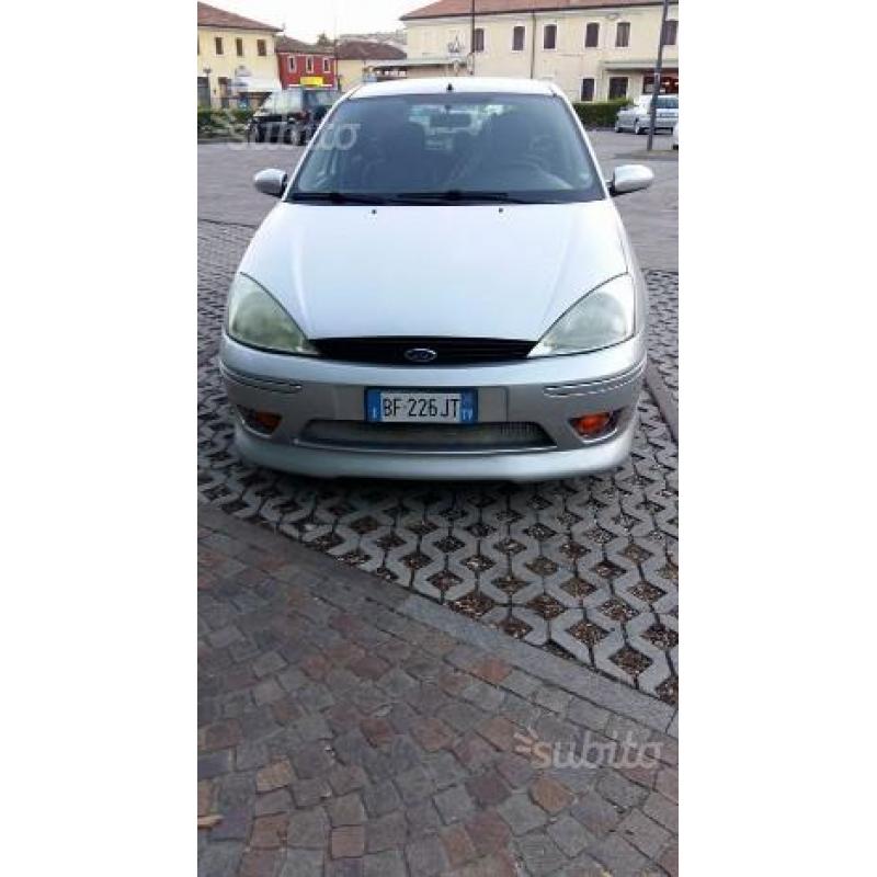 FORD Focus 1ª serie - 1999