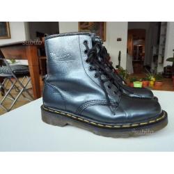 DrMartens grigie metallizzate