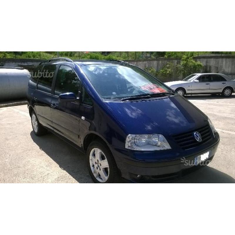 VOLKSWAGEN Sharan - 2003