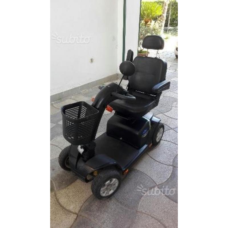 Scooter elettrico per anziani o disabili MAXIREALE