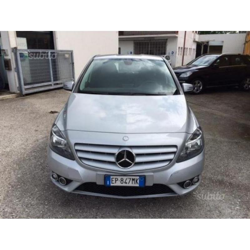 MERCEDES-BENZ B 180 CDI BlueEFFICIENCY Executive