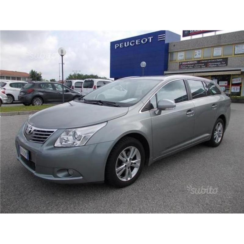 TOYOTA Avensis 2.0 D-4D Wagon Sol