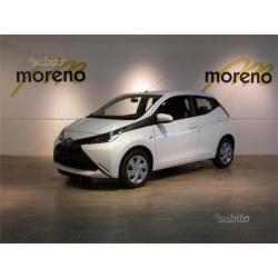 TOYOTA Aygo 1.0B M 5P X-Play