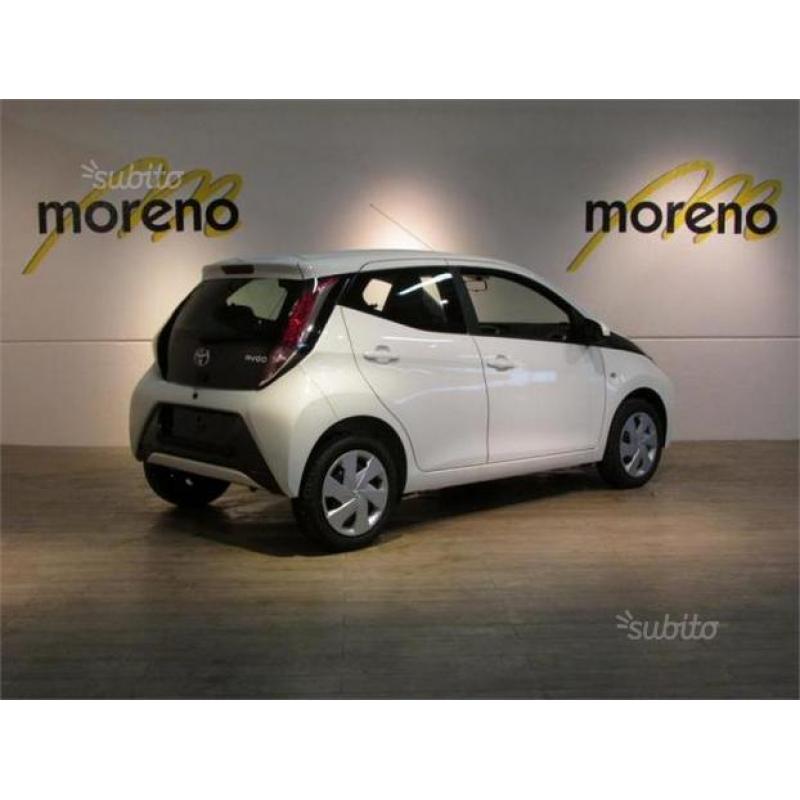 TOYOTA Aygo 1.0B M 5P X-Play