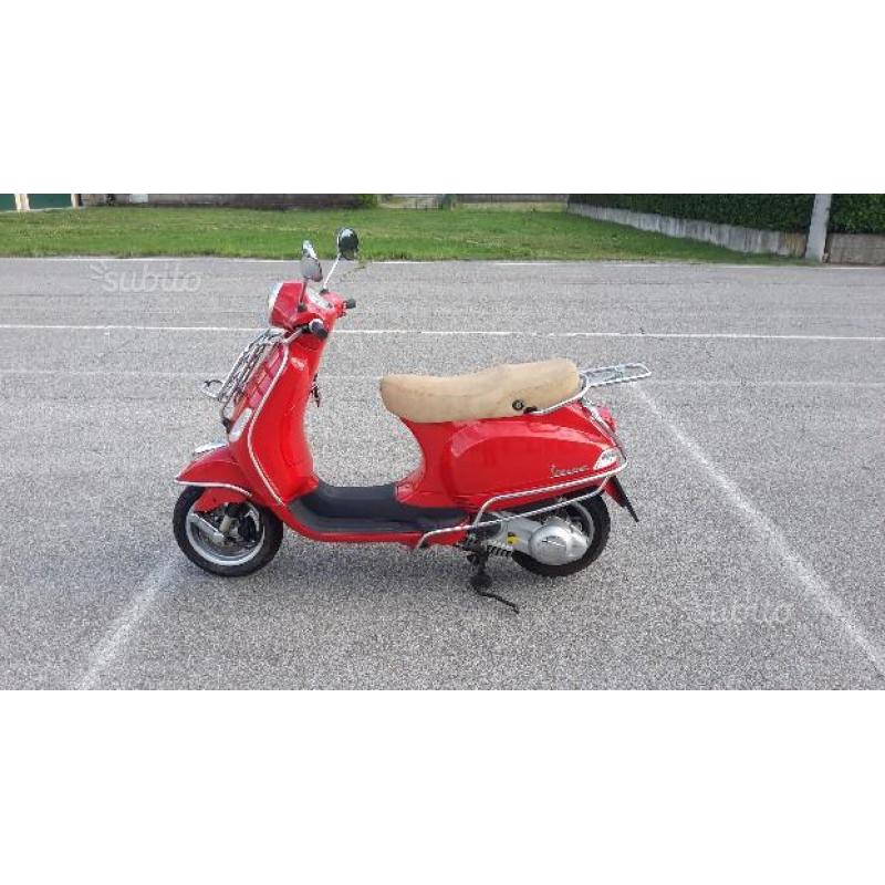 Piaggio Vespa 150 LX - 2012