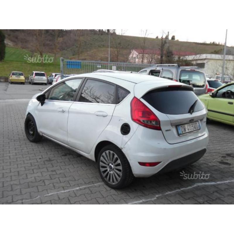 FORD Fiesta 1.4 tdi - 2009 sinistrata