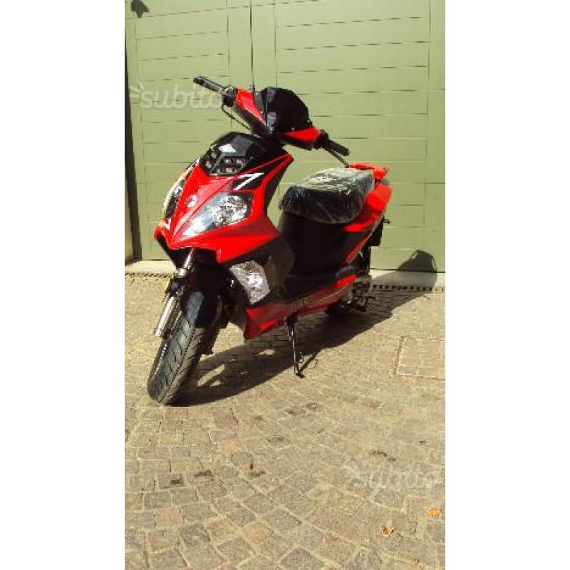 Scooter Speedfire 50 ROSSO - 2016