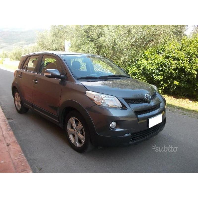 TOYOTA Urban Cruiser 1.3 Sol - 2010