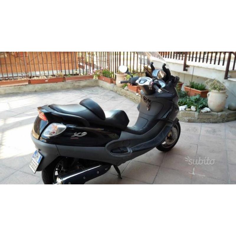 Piaggio x9 500 - 2800