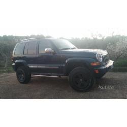 Jeep Cherokee 2.8 crd '05 valuto scambi