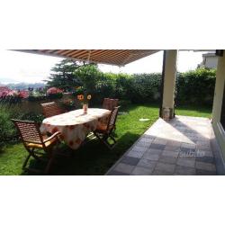 Zona Rozzol-Appartamento con vista mare e giardino