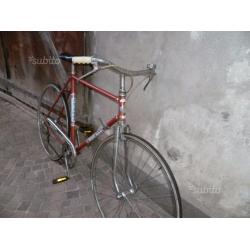 Bici da corsa anni 70 con manubrio da passeggio