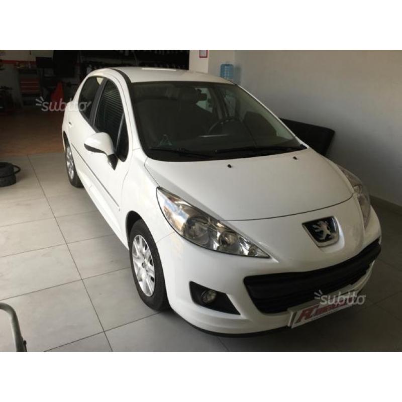 Peugeot 207 1.4 Hdi