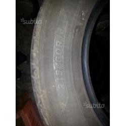 Gomme 215/60/16