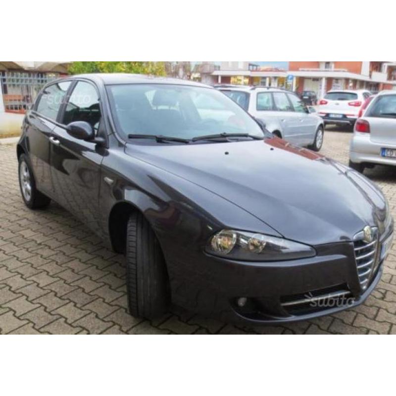 ALFA ROMEO 147 1.9 JTD (120) 5 porte Progression