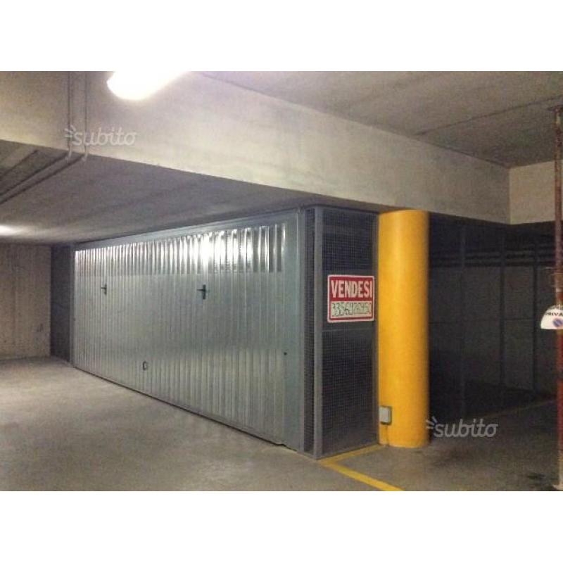 Grande garage/magazzino 140,00 mq