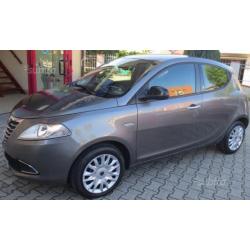 LANCIA Ypsilon 1.2 69 CV 5 porte Gold