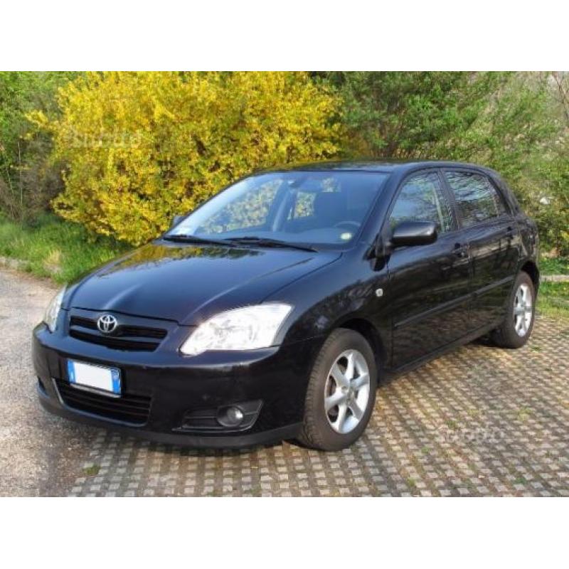 Toyota Corolla 1.6i 16V Sol