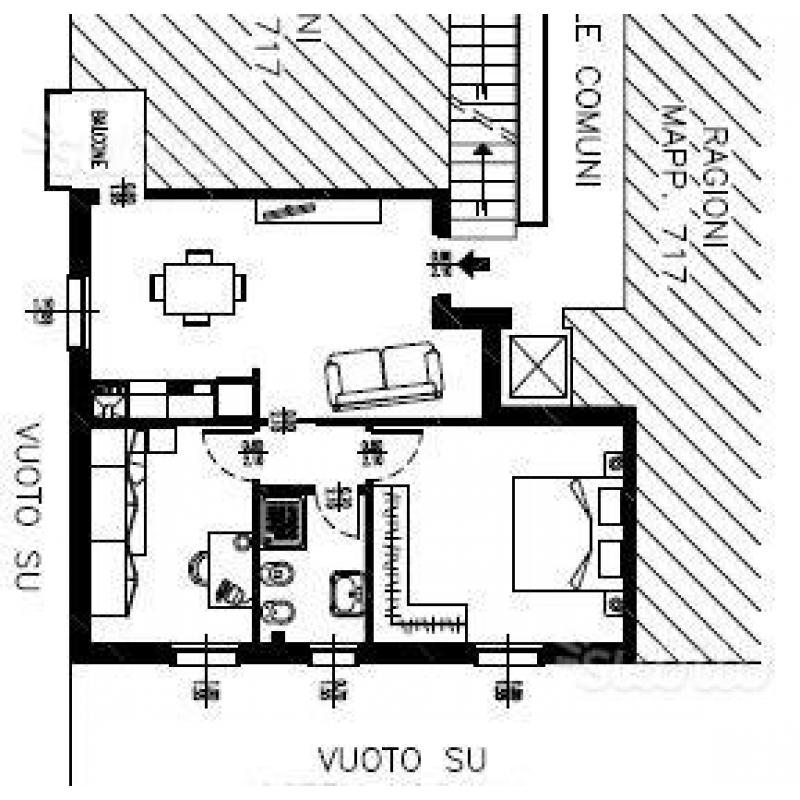 Porta romana completamente ristrutturato