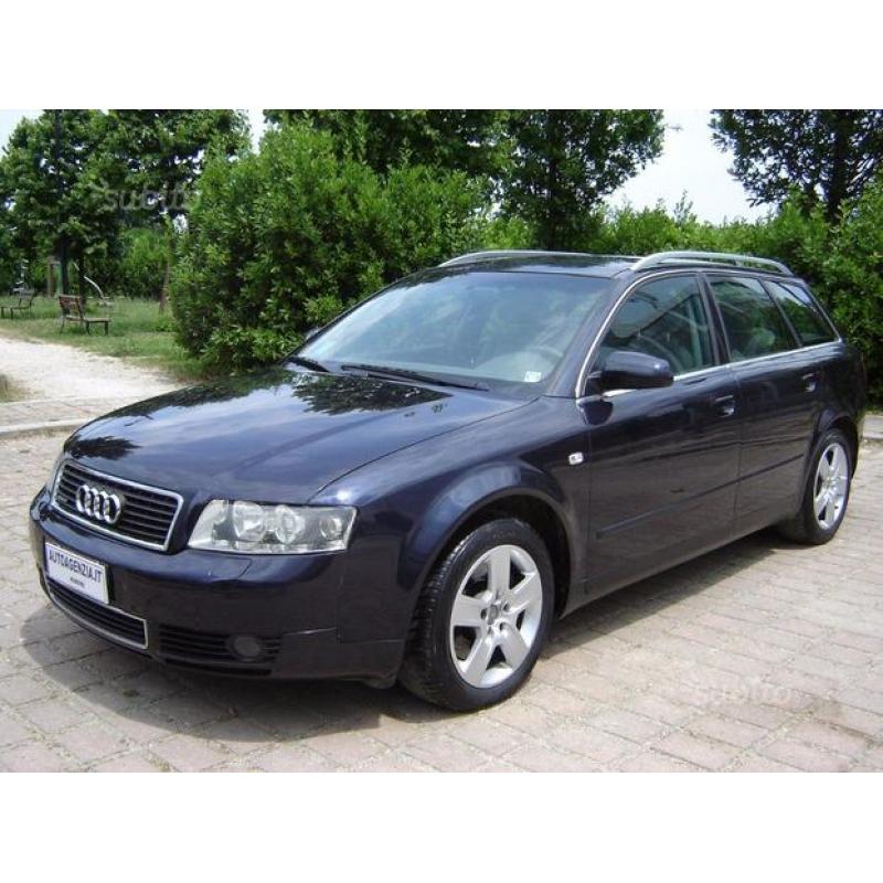 AUDI A4 2.5 V6 TDI/180 CV cat .Avant quattro