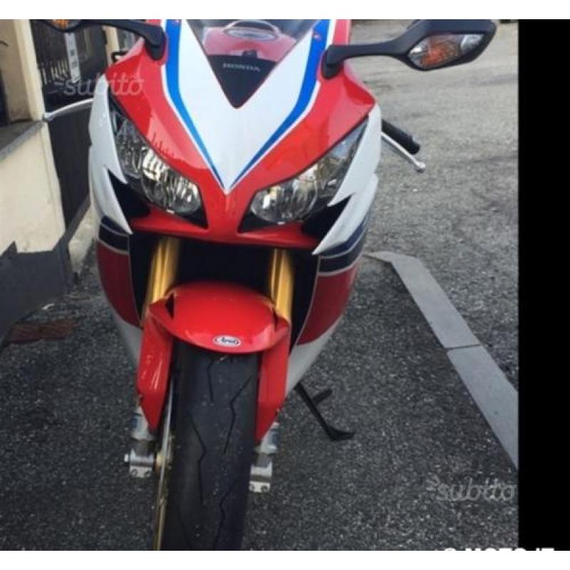 HONDA CBR 1000 RR