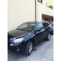 Suv TOYOTA RAV4 2.2 D-4D 177cv 4x4