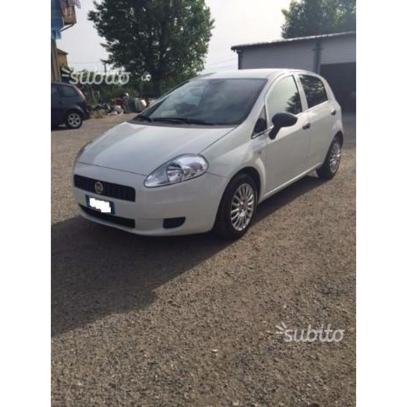 Fiat GRANDE PUNTO 1.3 Mtj, 75 cv anno 2011