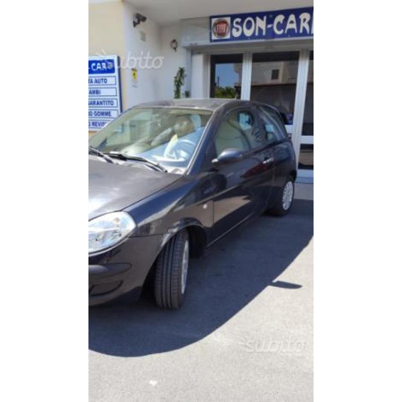 Lancia ypsilon 1.2 benzina