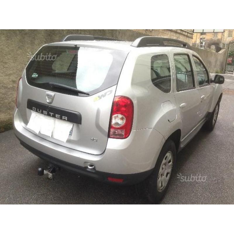 Dacia DUSTER 1.5 dci 4X4 del 2011 gancio traino