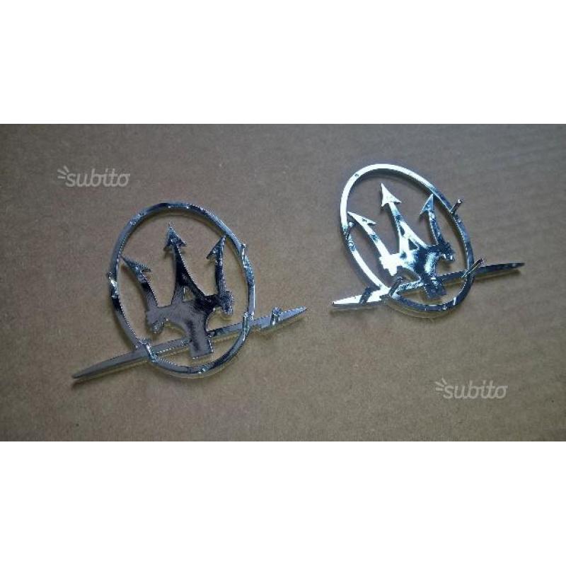 Stemmi maserati cod.oem 067861500 emblemi laterali