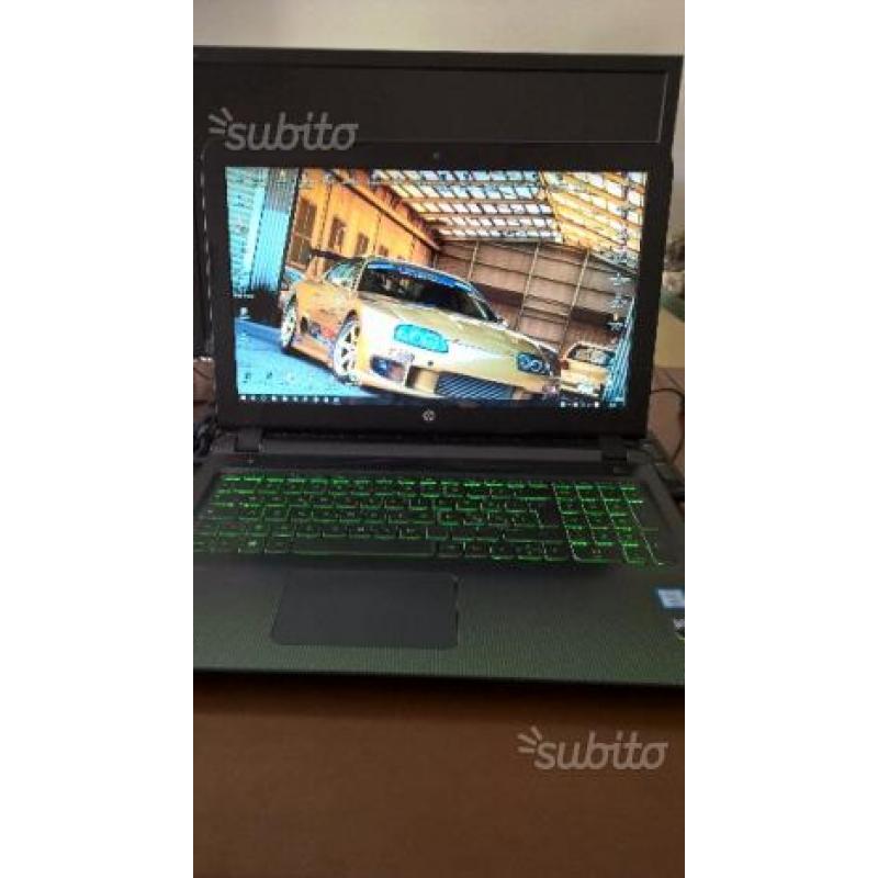 HP Pavilion Gaming Notebook - 15-ak002nl