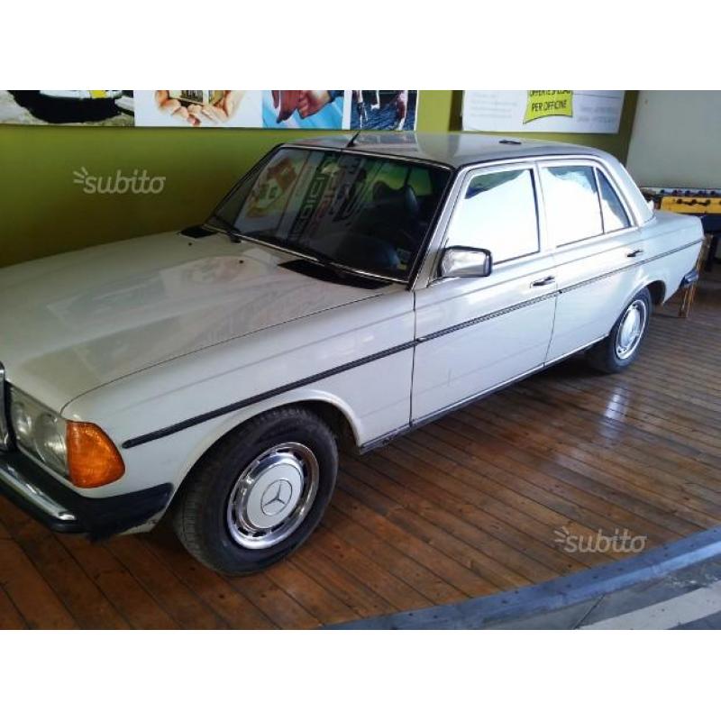 MERCEDES M 240 D Serie 200-280(W123) 240D Anni 70